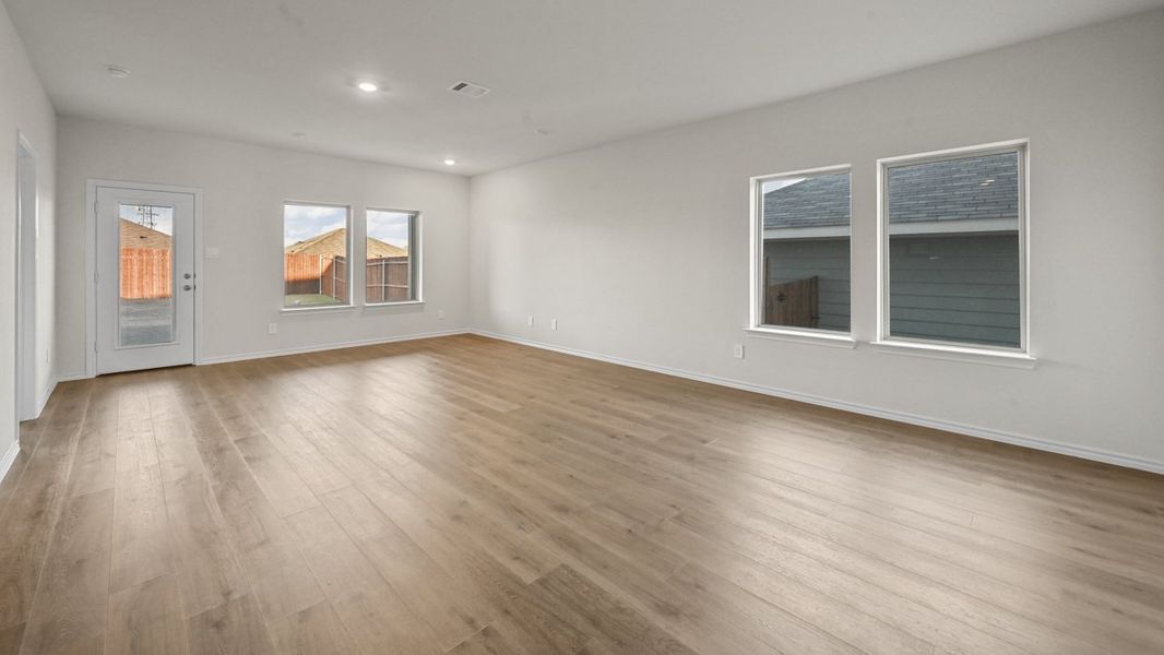 Representative unfurnished interior of a home built from the Perry by D.R. Horton in Bel Air Village, Sherman (Image 7).