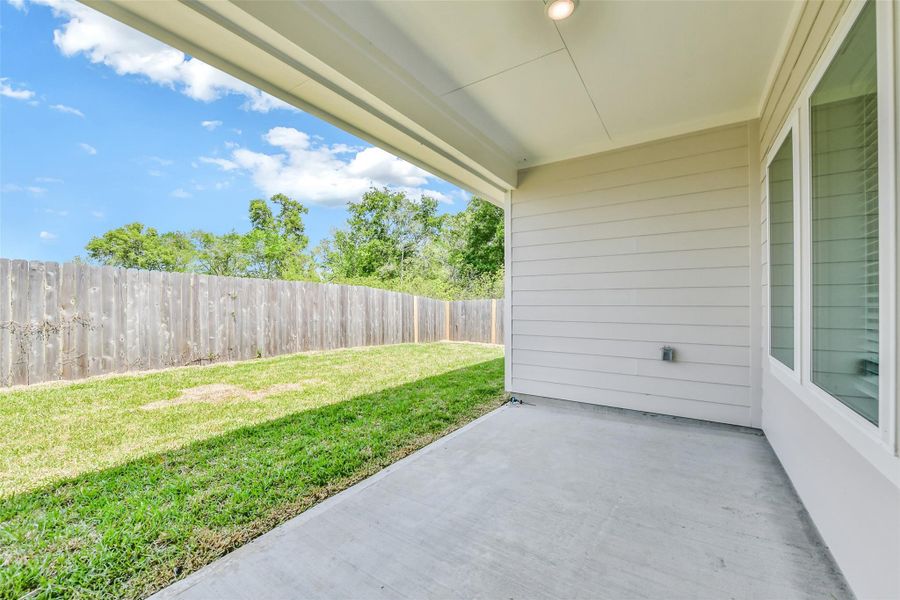 Exterior details and patio area of a home in King Oaks Village, Baytown (Image 18). Exterior details and patio area of a home in King Oaks Village, Baytown (Image 18).