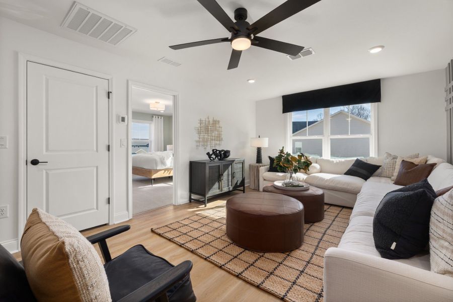 Representative furnished interior of a home built from the Stonebrook by Pulte Homes in Everbrook, Angier (Image 15).