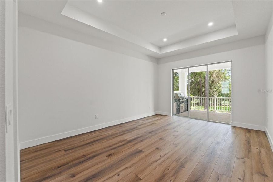 Spacious, unfurnished interior of a new home in Southern Hills Plantation, Brooksville (Image 45).