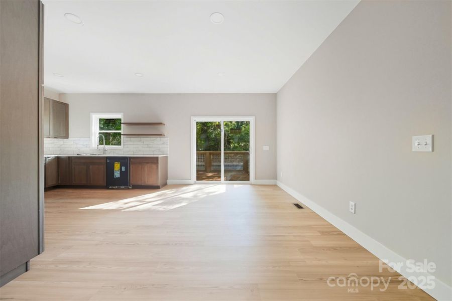 Spacious, unfurnished interior of a new home in , Taylorsville (Image 26).