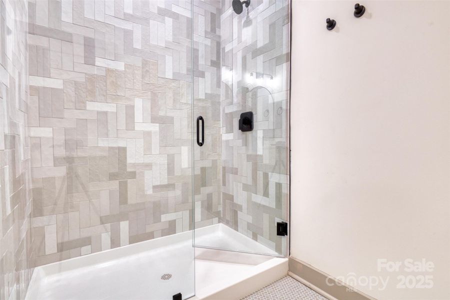 Image 36 of a home in .