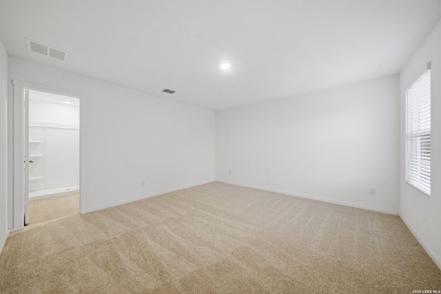 Spacious, unfurnished interior of a new home in Morgan Heights, San Antonio (Image 17).