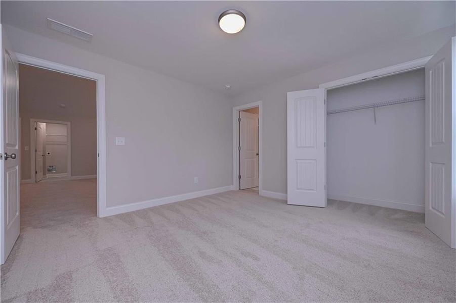 Spacious, unfurnished interior of a new home in , Douglasville (Image 22). Spacious, unfurnished interior of a new home in , Douglasville (Image 22).