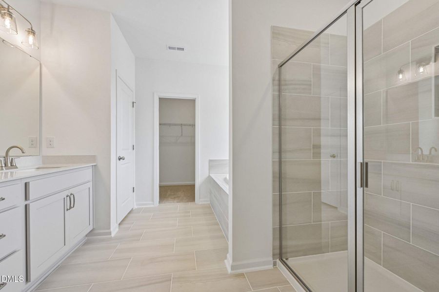 33-web-or-mls-Ken Dr-S2304-033