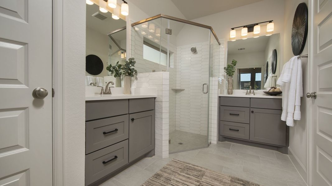 Furnished interior view inside a new home in Brookewater, Rosenberg (Image 14).