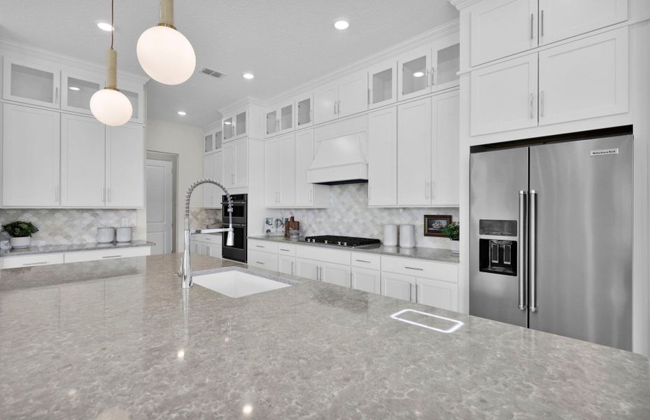 Representative furnished interior of a home built from the Renown by Del Webb in Del Webb Saint Johns, St. Johns (Image 13).