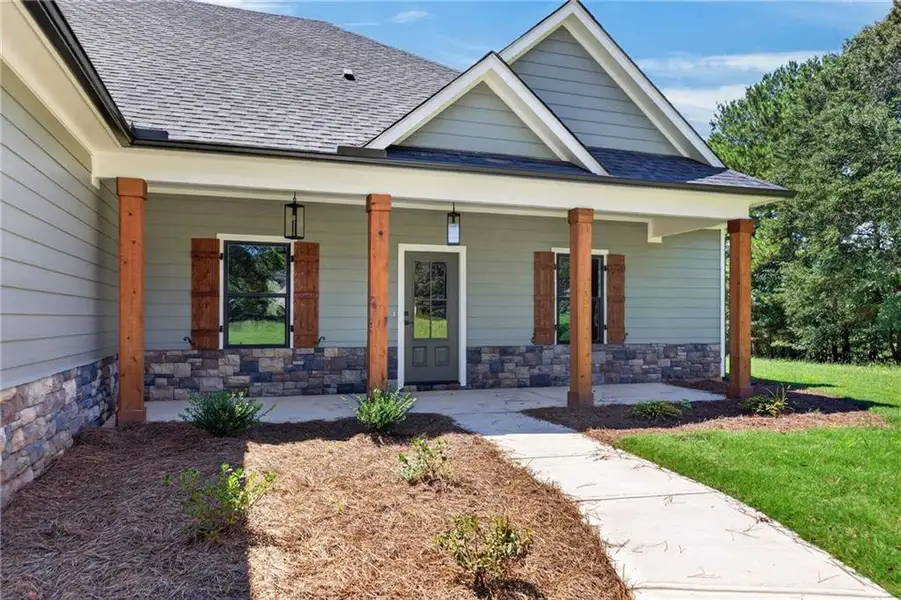Exterior details and patio area of a home in , Waco (Image 23).