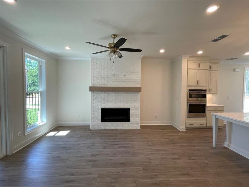 Spacious, unfurnished interior of a new home in Waterside Townhomes, Peachtree Corners (Image 10).