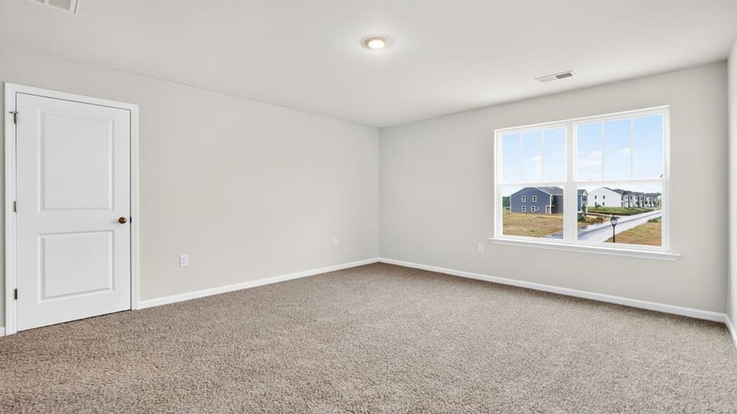 Spacious, unfurnished interior of a new home in Gibson Grove, Laurens (Image 31).