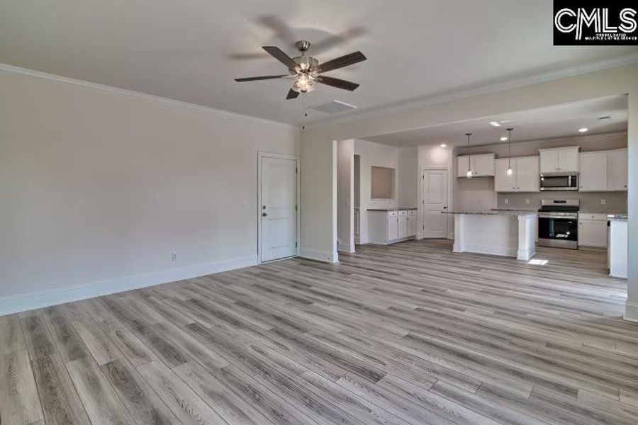 Spacious, unfurnished interior of a new home in Cottages at Roofs Pond, West Columbia (Image 29).