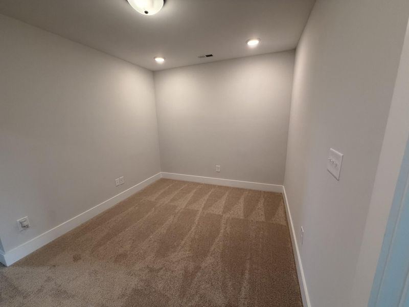 Spacious, unfurnished interior of a new home in Blythe Mill Townhomes, Waxhaw (Image 13).
