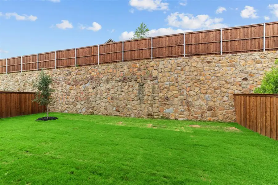 Image 29 of a home in Highwoods. Image 29 of a home in Highwoods.