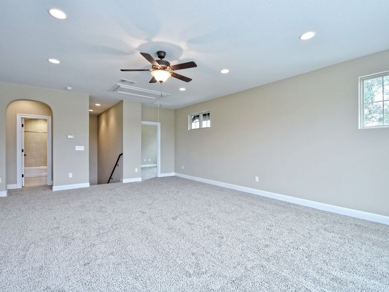 Representative unfurnished interior of a home built from the Madera II by Giddens Homes in Scofield Farms Estates, Georgetown (Image 395).