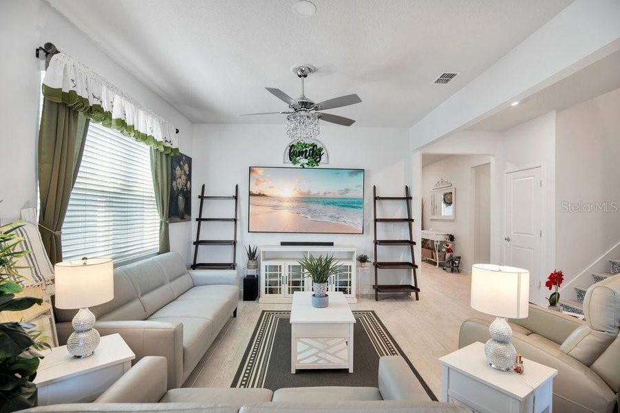 Furnished interior view inside a new home in , Orlando (Image 17).