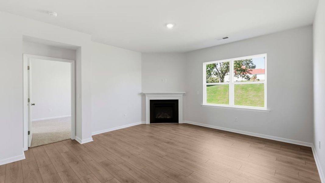 Spacious, unfurnished interior of a new home in Benjamin's Grove, Woodruff (Image 26).