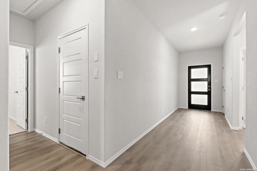Spacious, unfurnished interior of a new home in Bricewood, San Antonio (Image 28).