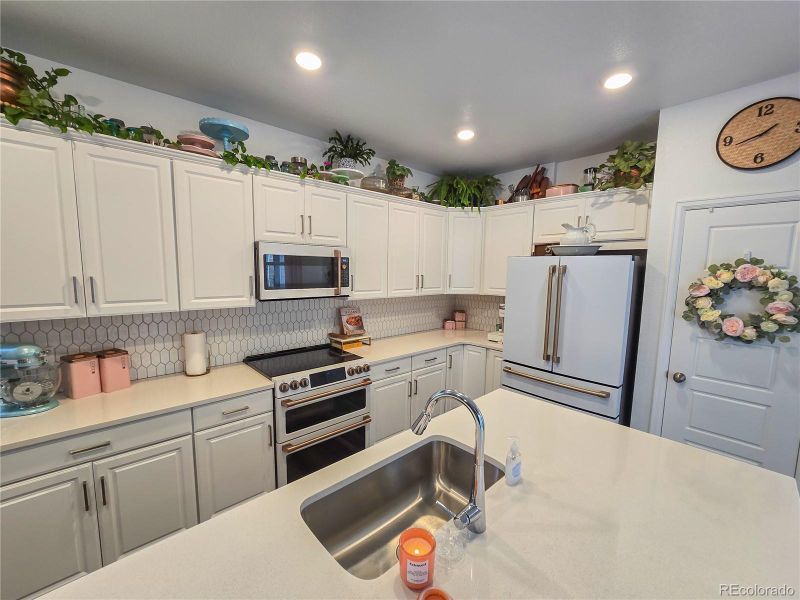 Furnished interior view inside a new home in , Aurora (Image 29).