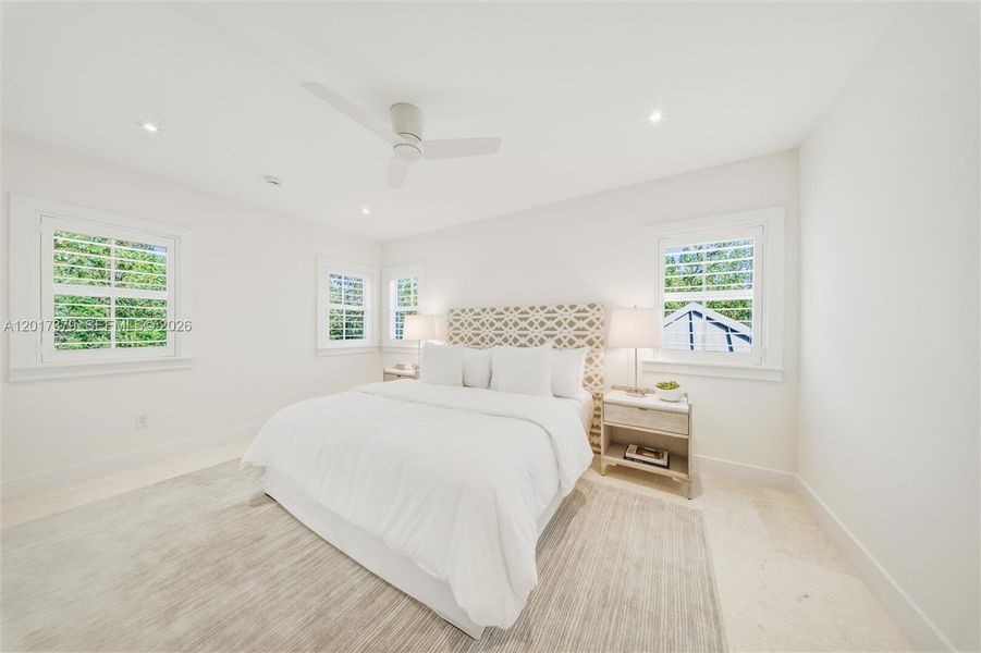 Furnished interior view inside a new home in , Islamorada, Village of Islands (Image 64).
