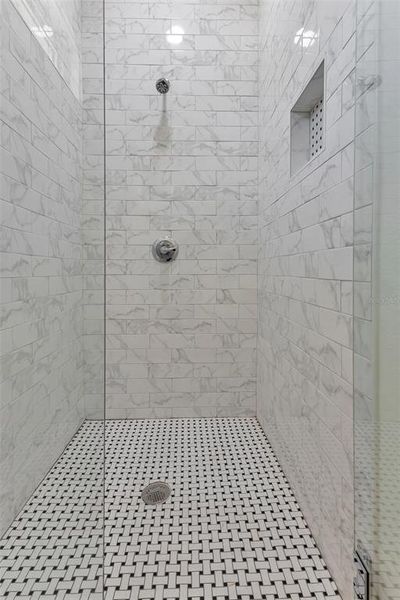 Image 43 of a home in .