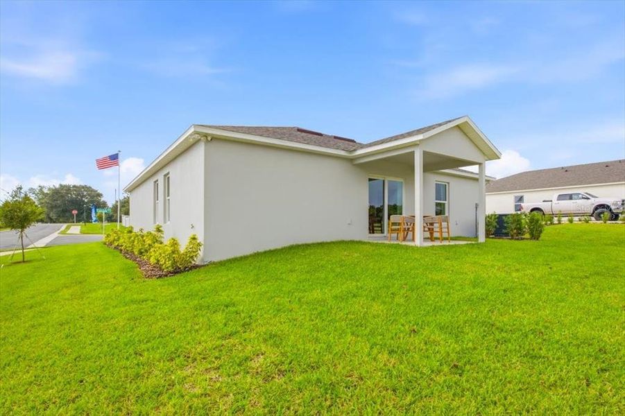 Exterior details and patio area of a home in , Lake Wales (Image 18).