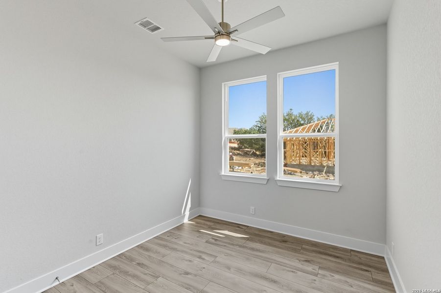 Spacious, unfurnished interior of a new home in Prominence, San Antonio (Image 29).