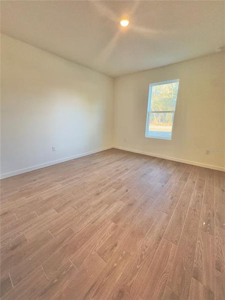 Spacious, unfurnished interior of a new home in Marion Oaks, Ocala (Image 16).