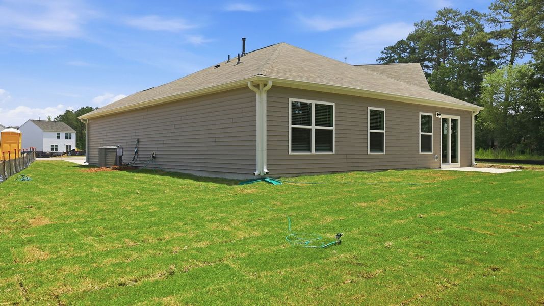 Representative exterior details of a home built from the Freeport II - Express by D.R. Horton in Jetstream Park, Wilson (Image 26).