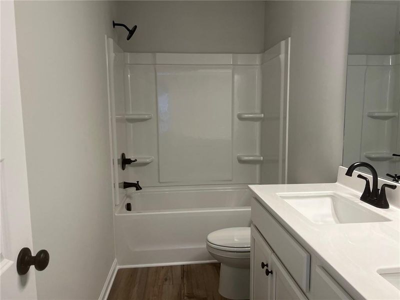 Furnished interior view inside a new home in Crofton Place Enclave, Snellville (Image 6).