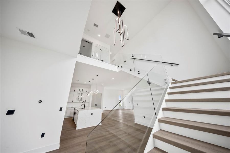 Image 87 of a home in .