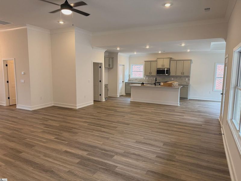 Spacious, unfurnished interior of a new home in Hidden Lake Estates, Greenville (Image 11).