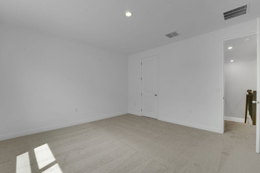 5br New Home in Winter Garden, FL.  - Slide 31