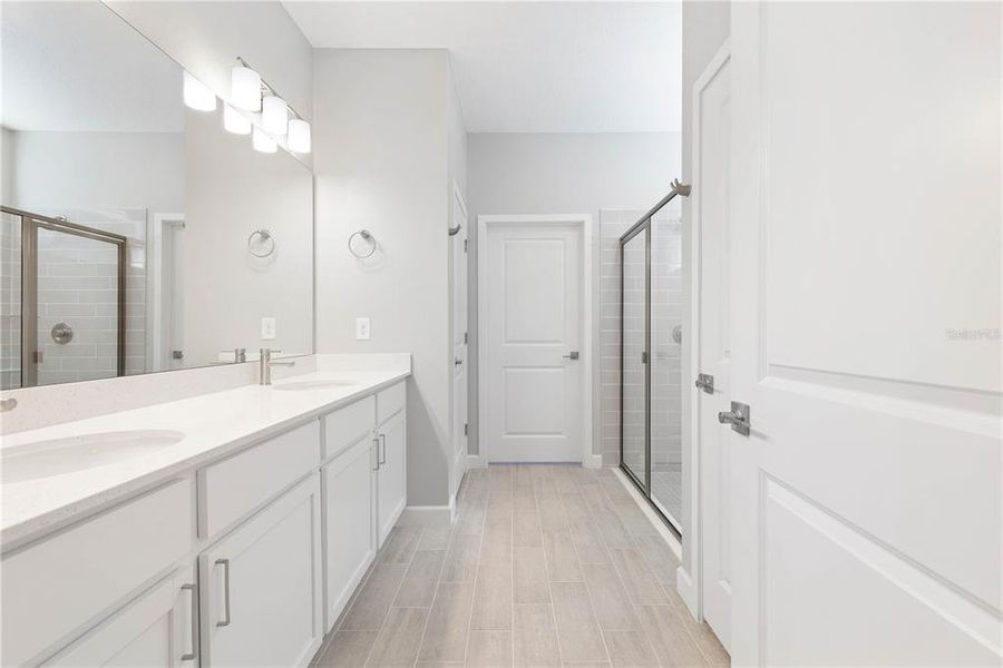 Furnished interior view inside a new home in , Cape Coral (Image 14).