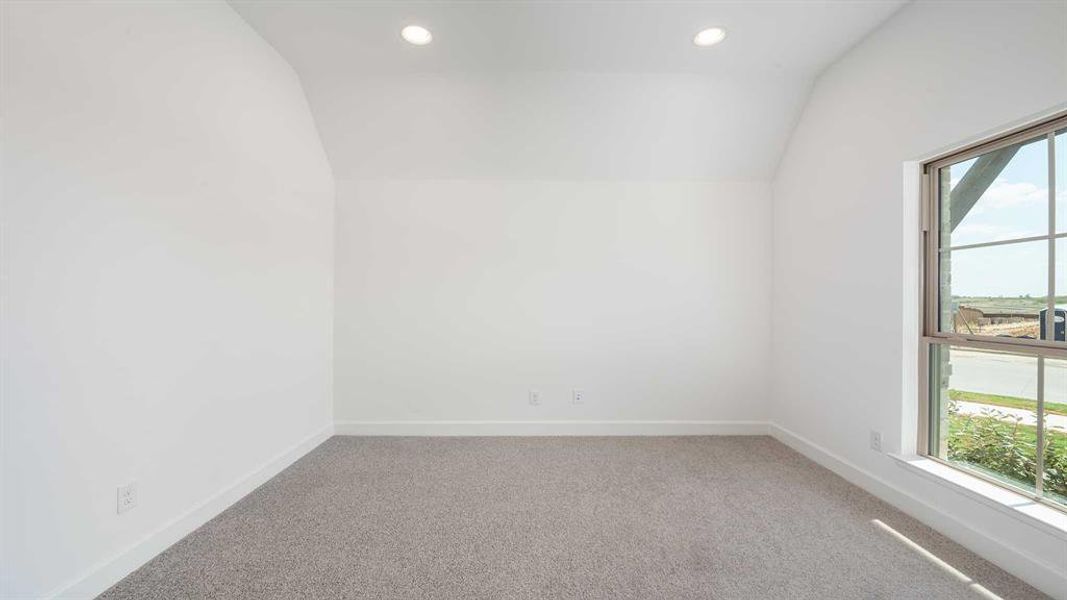 Spacious, unfurnished interior of a new home in Reunion 50', Rhome (Image 4). Spacious, unfurnished interior of a new home in Reunion 50', Rhome (Image 4).