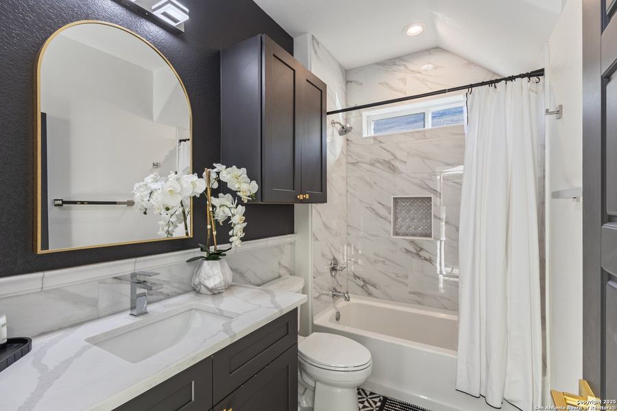 Furnished interior view inside a new home in , San Antonio (Image 13).