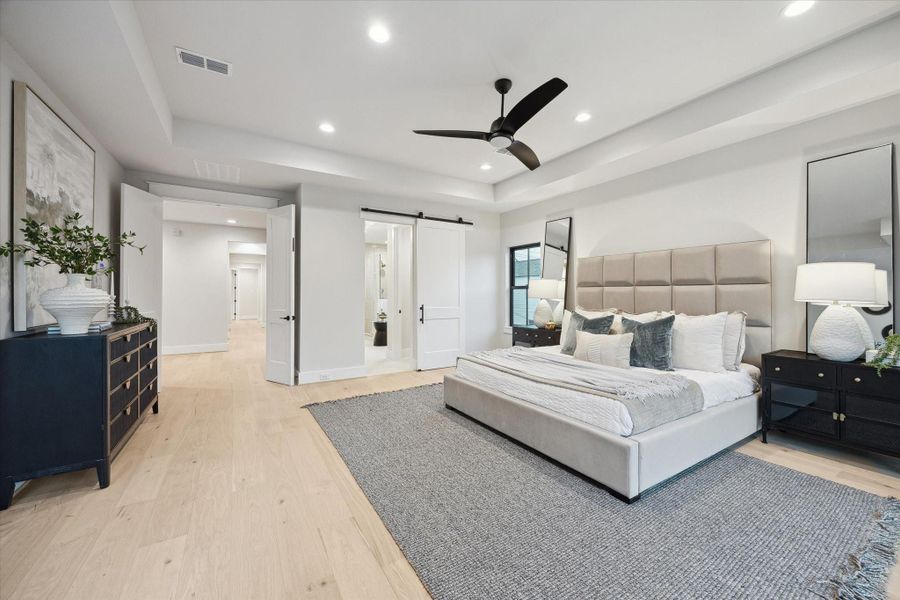 Furnished interior view inside a new home in Houston Heights, Houston (Image 18).