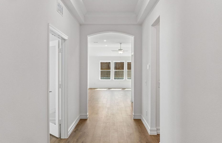 Spacious, unfurnished interior of a new home in Whitewing Trails, Princeton (Image 20). Spacious, unfurnished interior of a new home in Whitewing Trails, Princeton (Image 20).