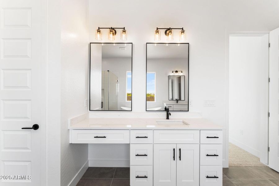 Primary En Suite Primary En Suite