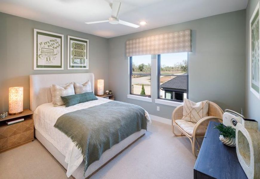 Furnished interior view inside a new home in Sienna, Missouri City (Image 44).