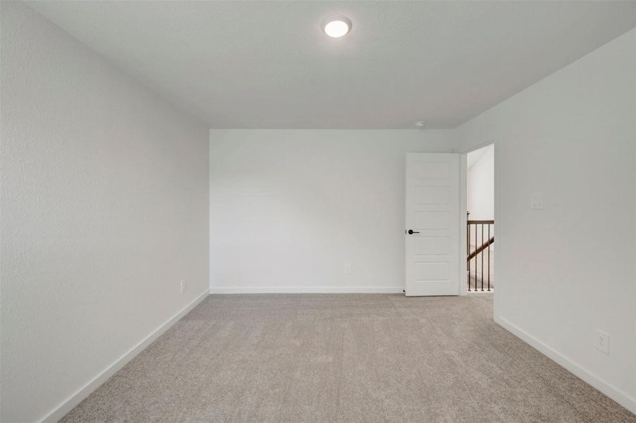 Spacious, unfurnished interior of a new home in Sorella, Tomball (Image 32).