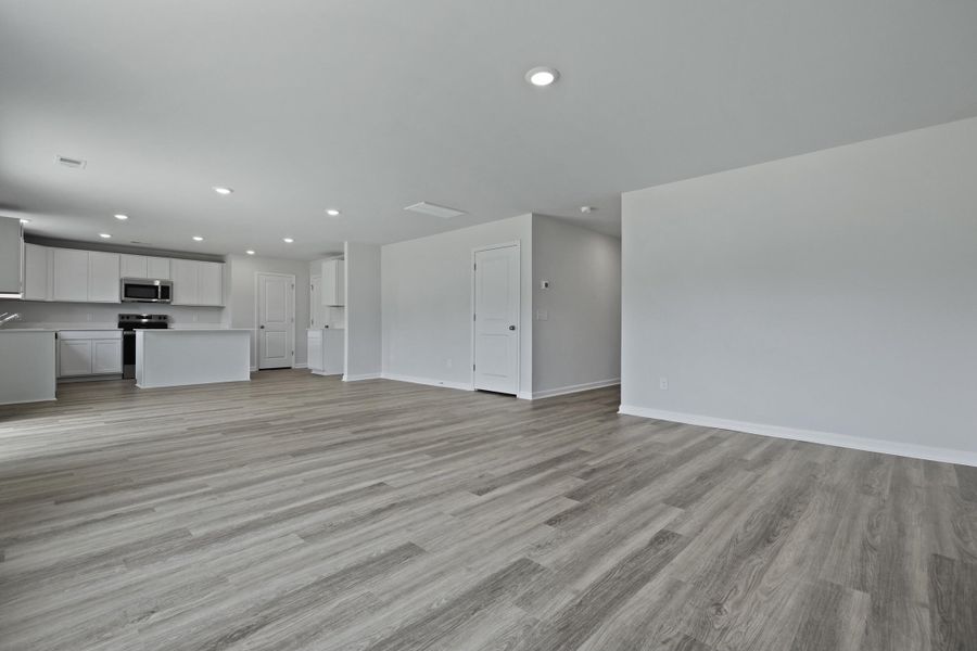 Spacious, unfurnished interior of a new home in , Ladson (Image 23).