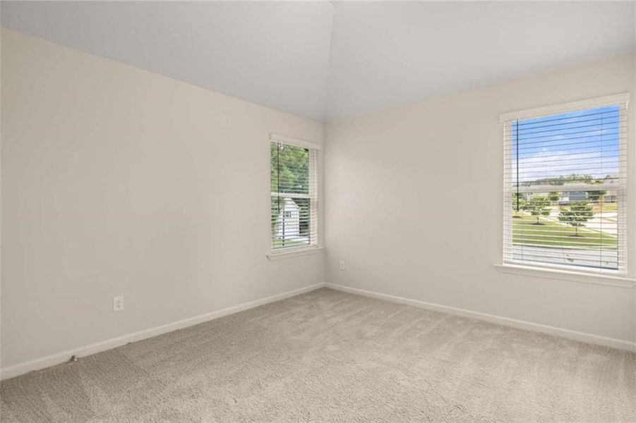 Spacious, unfurnished interior of a new home in Whisper Creek, Atlanta (Image 7).