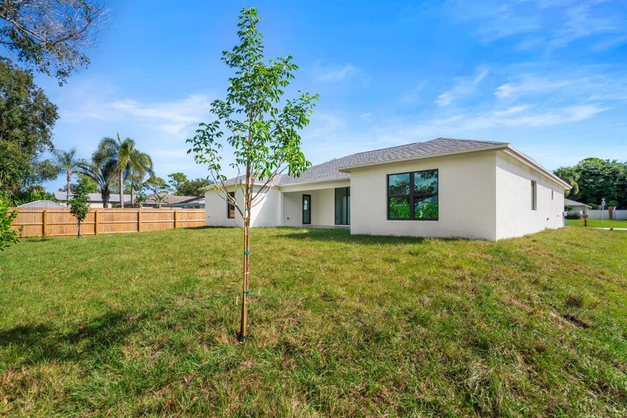 Exterior details and patio area of a home in , Fort Pierce (Image 35). Exterior details and patio area of a home in , Fort Pierce (Image 35).