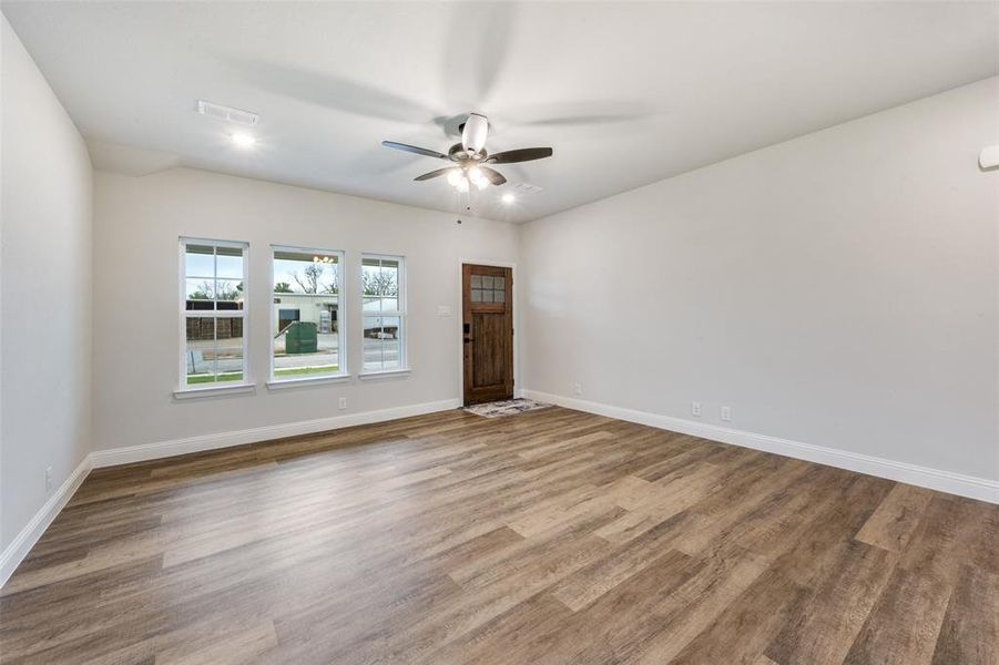 Spacious, unfurnished interior of a new home in , Whitesboro (Image 23). Spacious, unfurnished interior of a new home in , Whitesboro (Image 23).