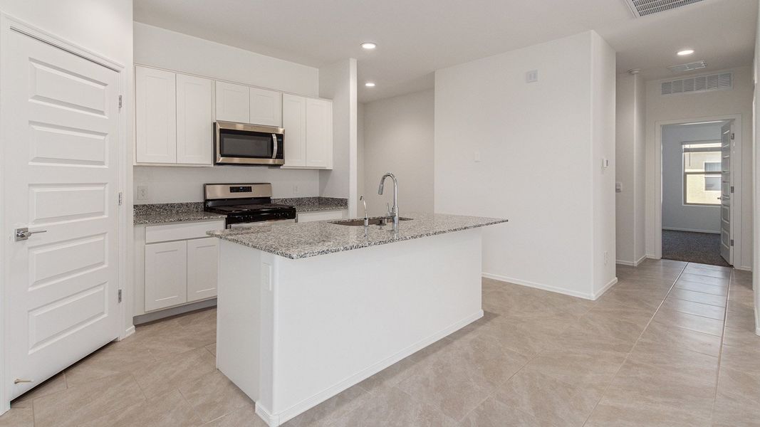 Furnished interior view inside a new home in Sycamore Vista, Vail (Image 9).