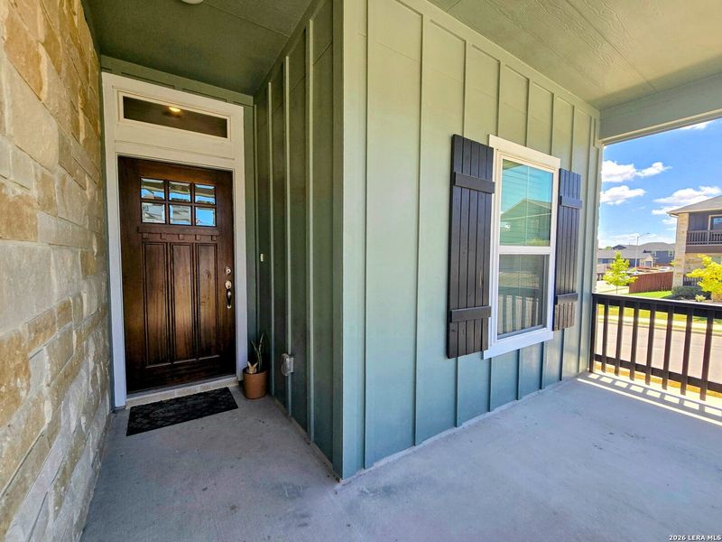 Exterior details and patio area of a home in Homestead, Schertz (Image 3).