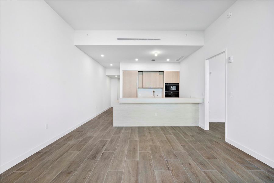 Spacious, unfurnished interior of a new home in Casamar, Pompano Beach (Image 22). Spacious, unfurnished interior of a new home in Casamar, Pompano Beach (Image 22).