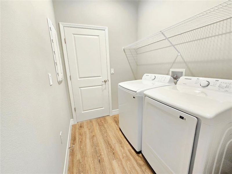 Image 86 of a home in .