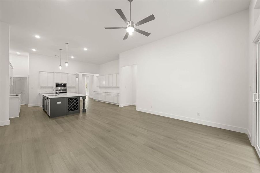 1911 Aspen- Living Room-1 1911 Aspen- Living Room-1