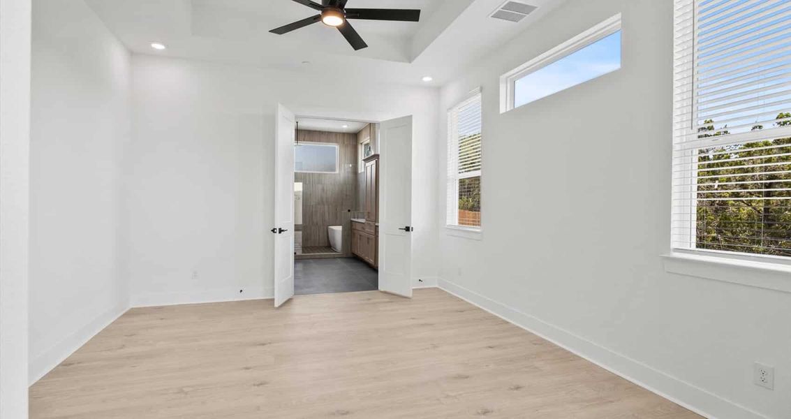 Representative unfurnished interior of a home built from the Everly by Chesmar Homes in Sweetwater, Austin (Image 8).